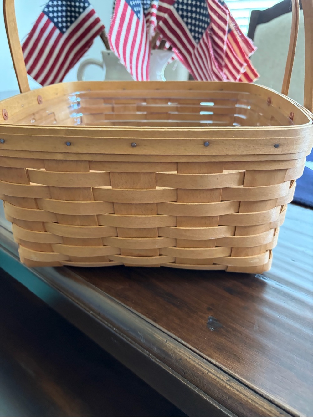 EUC LONGABERGER Natural Cake Basket with Handle, Riser and Protector